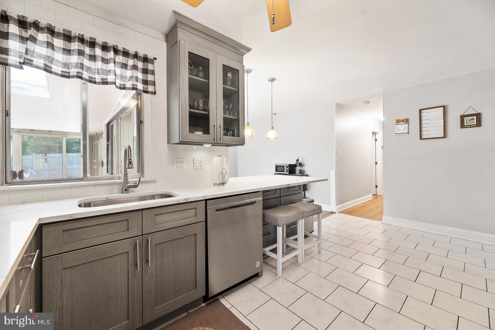 136 Avondale Drive Sterling, VA 20164 - Photo 6 of 30 New Paint Throughout