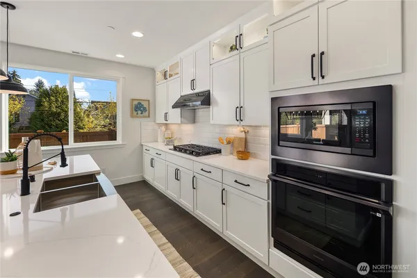 $1,631,500 | 817 211th Place Southeast, Bothell, WA 98021
