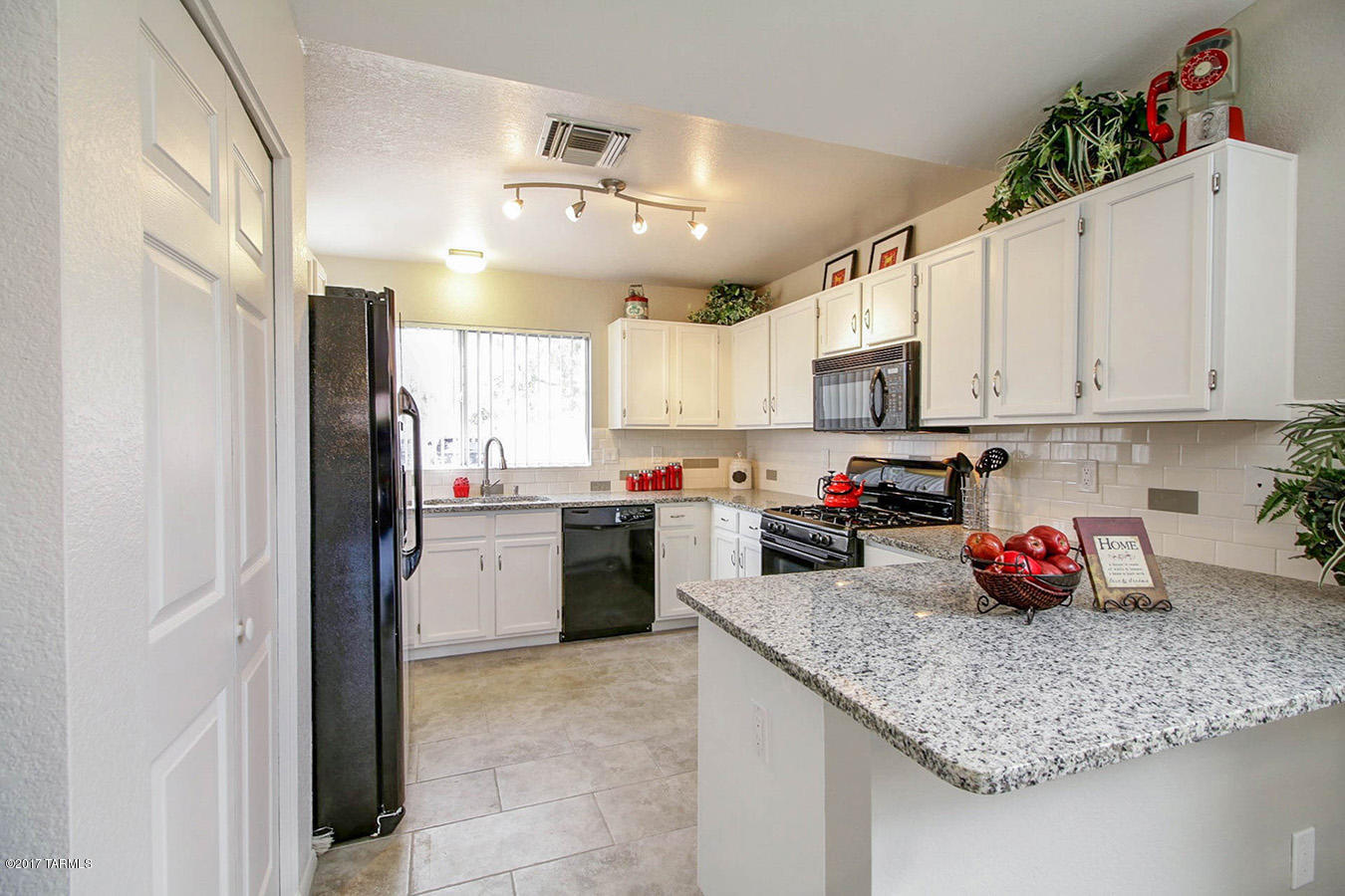 3537 West Sky Ridge Loop Tucson, AZ 85742 - Photo 4 of 24