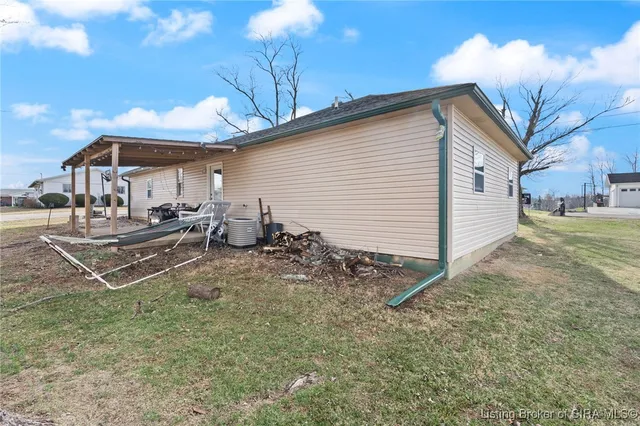 $175,000 | 406 Grandview Drive, Salem, IN 47167