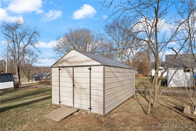 $175,000 | 406 Grandview Drive, Salem, IN 47167