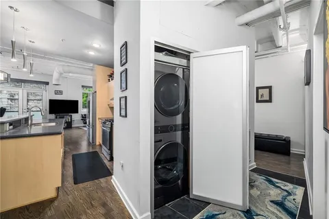 $314,000 | 805 Peachtree Street Northeast, Unit 318, Atlanta, GA 30308