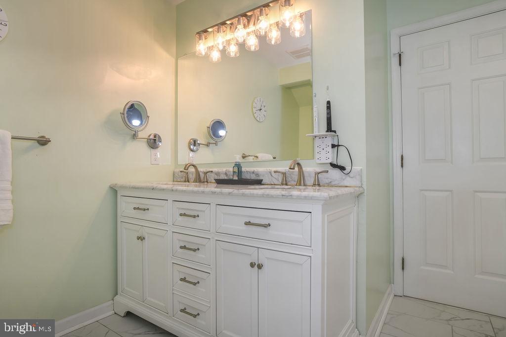 354 Canvasback Road Middletown, DE 19709 - Photo 40 of 49 Master Full Bath