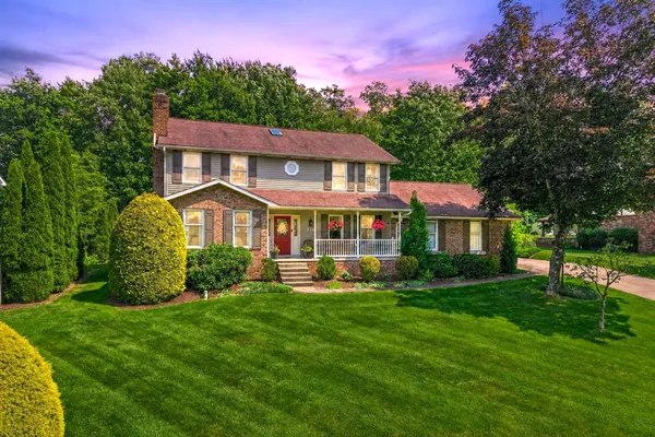 $532,900 | 310 Satinwood Lane, Greensburg, PA 15601