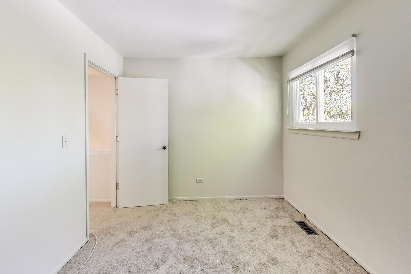 1018 Pheasant Run Lane Aurora, IL 60504 - Photo 13 of 25