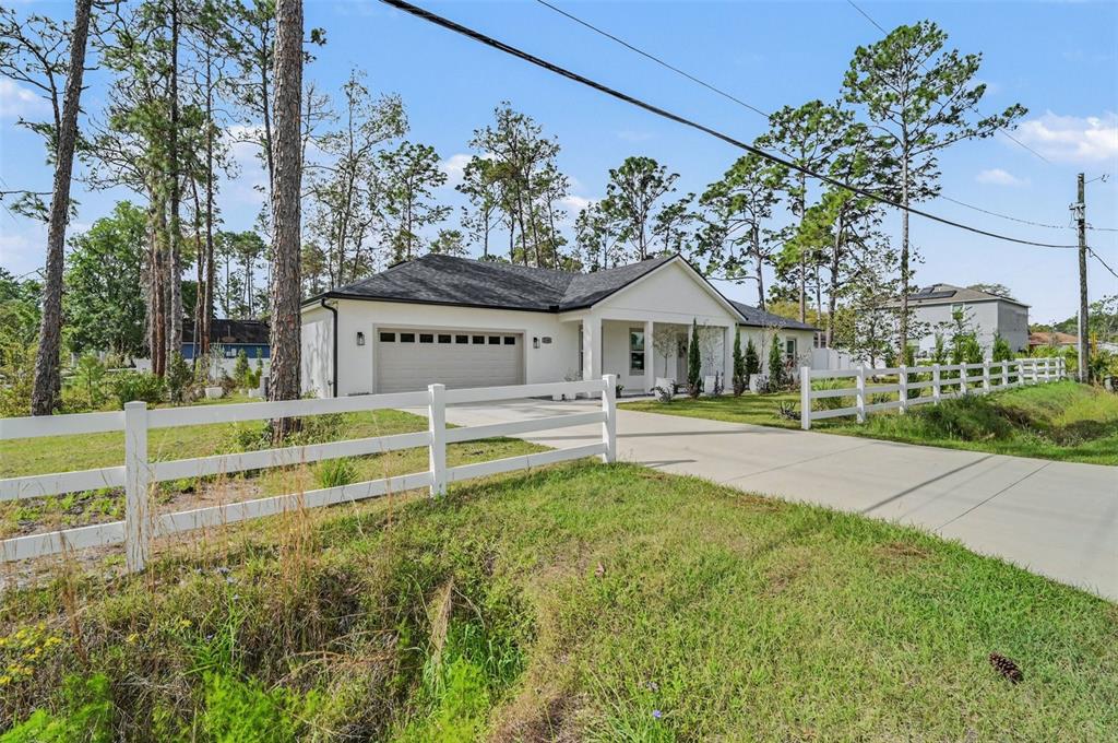2740 Iris Road DeLand, FL 32724 - Photo 2 of 28 Gallery Image 2