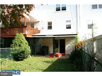 3242 Comly Road Philadelphia, PA 19154 - Photo 11 of 12 Exterior Back