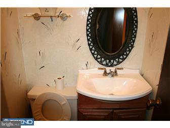 3242 Comly Road Philadelphia, PA 19154 - Photo 5 of 12 Bathroom