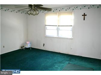 3242 Comly Road Philadelphia, PA 19154 - Photo 10 of 12 Bedroom - Main