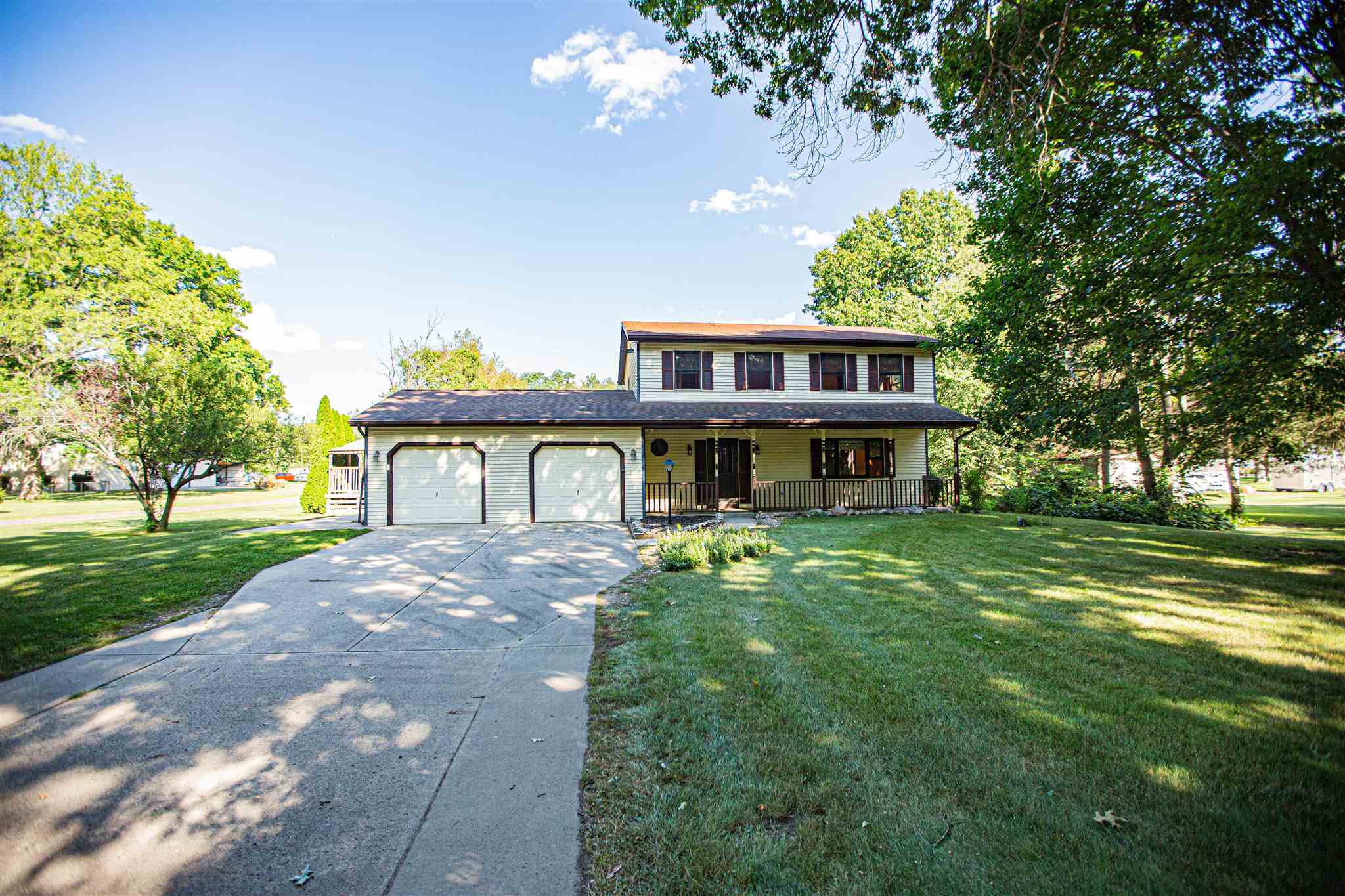 51950 Elm Road Granger, IN 46530 - Photo 2 of 32