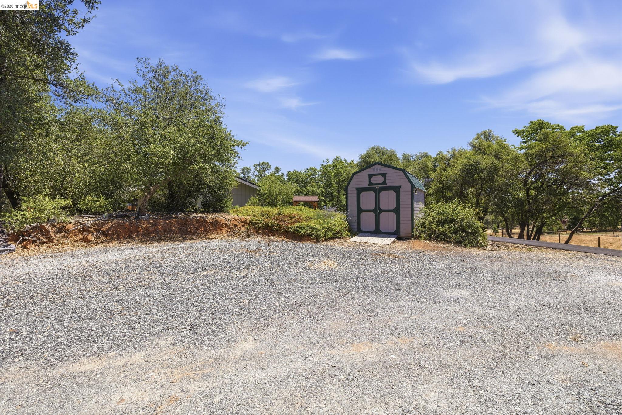 18223 Hershey Road East Tuolumne, CA 95379 - Photo 28 of 34
