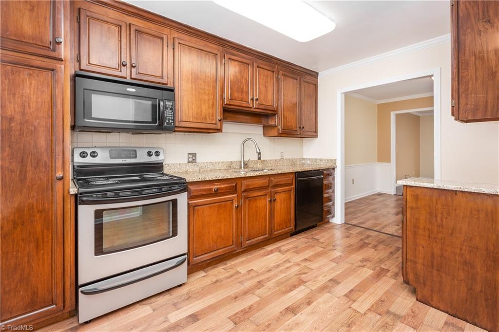 3419 Polo Road, Unit 5 Winston-Salem, NC 27106 - Photo 6 of 32 Gallery Image 6
