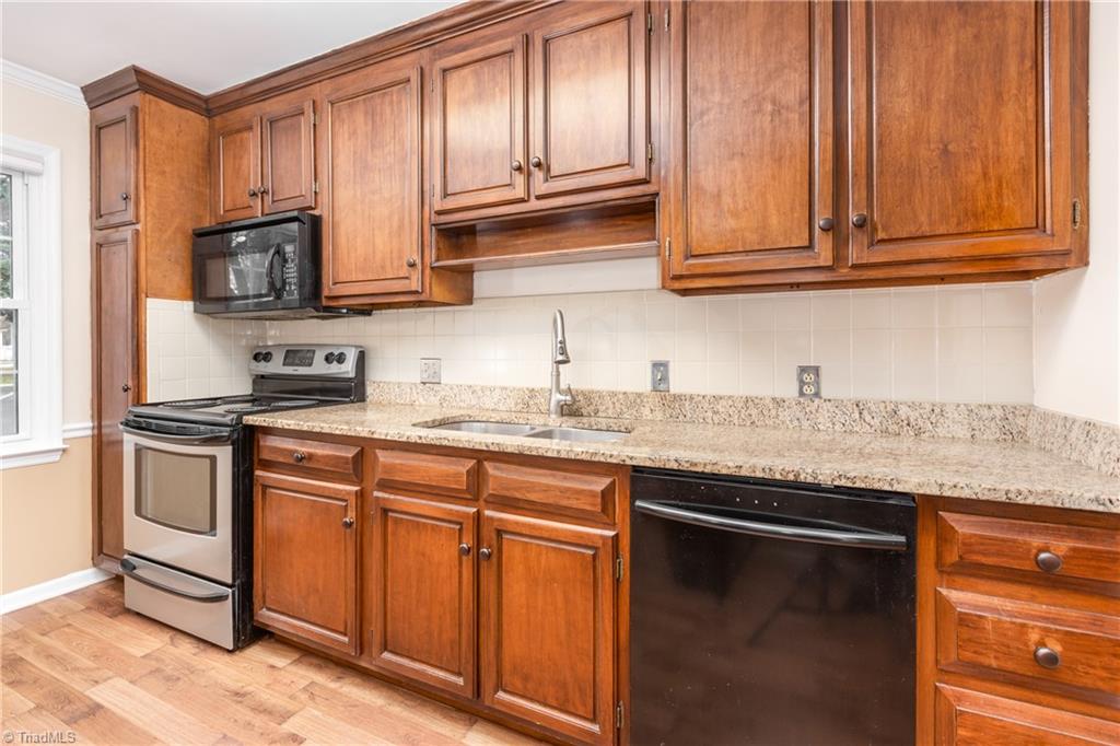 3419 Polo Road, Unit 5 Winston-Salem, NC 27106 - Photo 8 of 32 Gallery Image 8