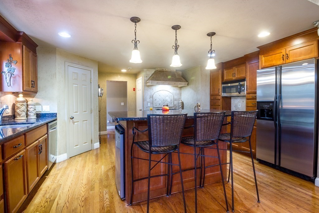 19 Dean Road Wayland, MA 01778 - Photo 12 of 33 Gallery Image 12