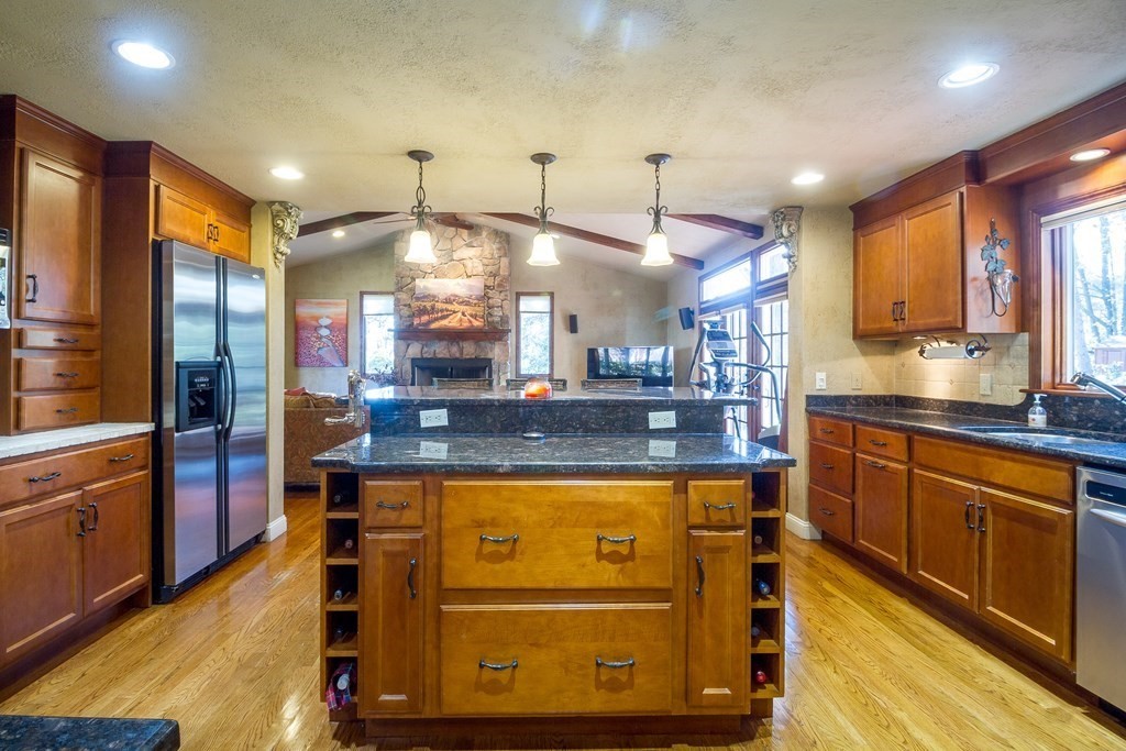 19 Dean Road Wayland, MA 01778 - Photo 14 of 33 Gallery Image 14