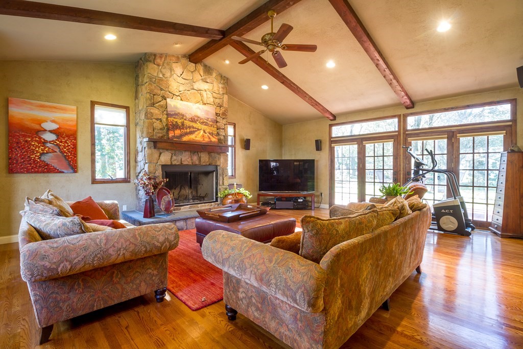 19 Dean Road Wayland, MA 01778 - Photo 7 of 33 Gallery Image 7