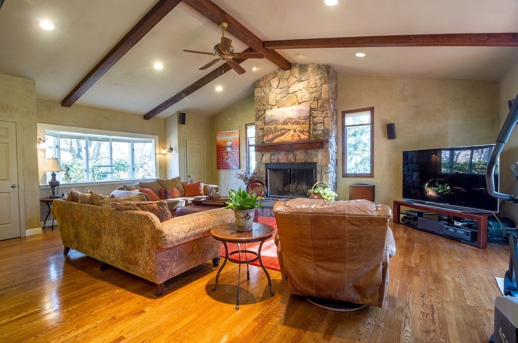 19 Dean Road Wayland, MA 01778 - Photo 8 of 33 Gallery Image 8