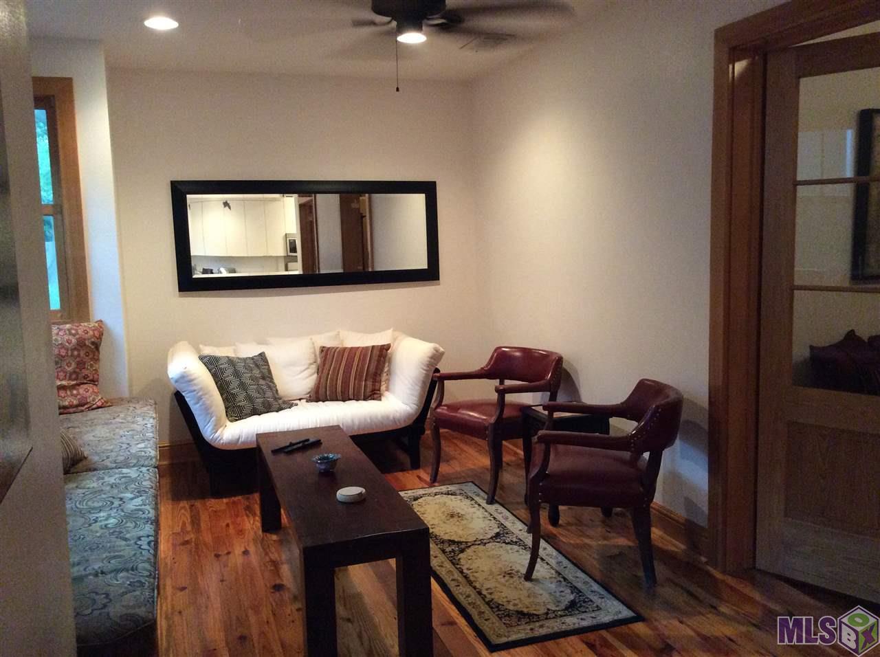 622-624 Spanish Town Road Baton Rouge, LA 70802 - Photo 14 of 24 624-living room