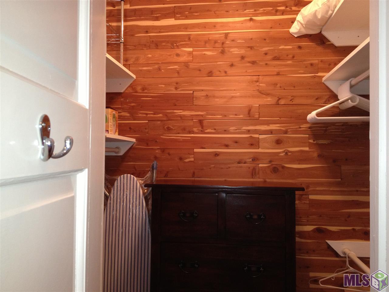 622-624 Spanish Town Road Baton Rouge, LA 70802 - Photo 5 of 24 622-cedar closet