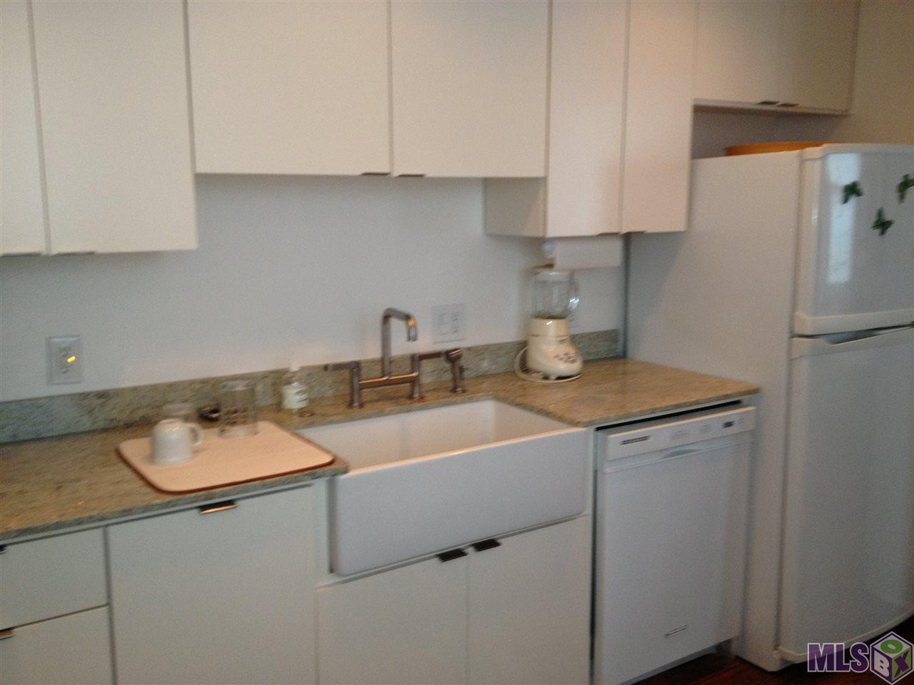622-624 Spanish Town Road Baton Rouge, LA 70802 - Photo 8 of 24 622-kitchen 2