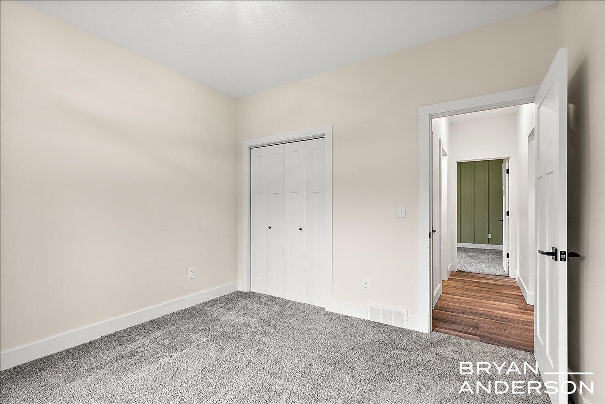 2555 West River Road Muskegon, MI 49445 - Photo 28 of 45 92-2555 W River Rd, Muskegon, MI wm -46