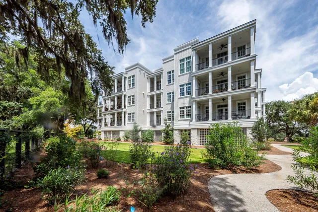 $3,100,000 | 108 Fairbanks Oak Alley, Unit 403, Daniel Island, SC 29492