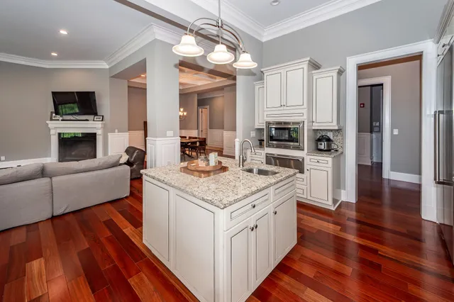 $3,100,000 | 108 Fairbanks Oak Alley, Unit 403, Daniel Island, SC 29492