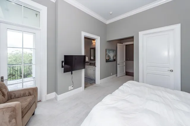 $3,100,000 | 108 Fairbanks Oak Alley, Unit 403, Daniel Island, SC 29492