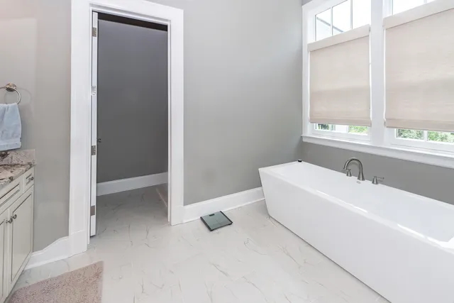 $3,100,000 | 108 Fairbanks Oak Alley, Unit 403, Daniel Island, SC 29492