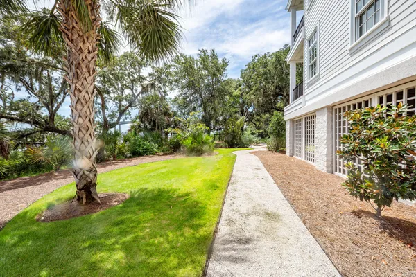 $2,875,000 | 108 Fairbanks Oak Alley, Unit 403, Daniel Island, SC 29492