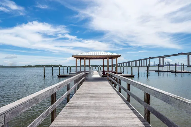 $3,100,000 | 108 Fairbanks Oak Alley, Unit 403, Daniel Island, SC 29492