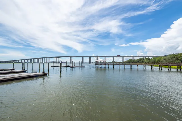 $3,100,000 | 108 Fairbanks Oak Alley, Unit 403, Daniel Island, SC 29492