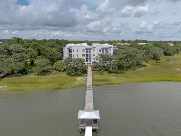 $2,875,000 | 108 Fairbanks Oak Alley, Unit 403, Daniel Island, SC 29492