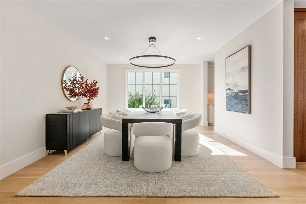 181 Wiswall Road Newton, MA 02459 - Photo 11 of 35 a room with table and window