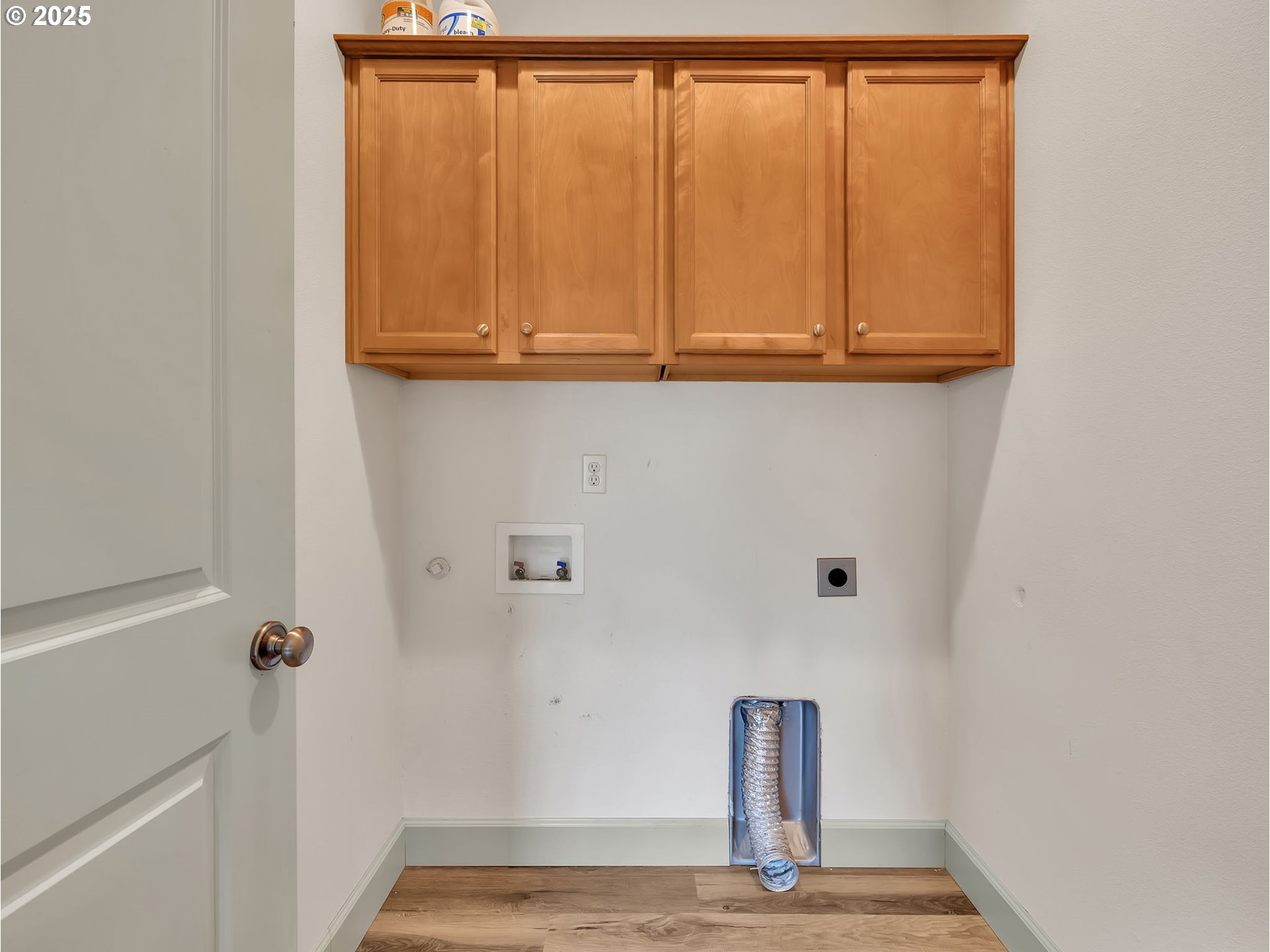 3279 Southeast Anderson Road Gresham, OR 97080 - Photo 31 of 42 a view of water heater room