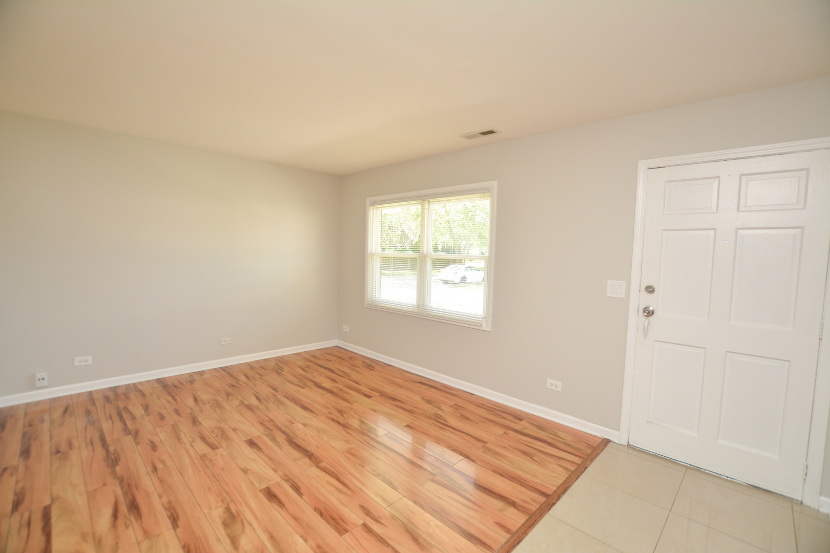 1663 McKool Avenue Streamwood, IL 60107 - Photo 7 of 12