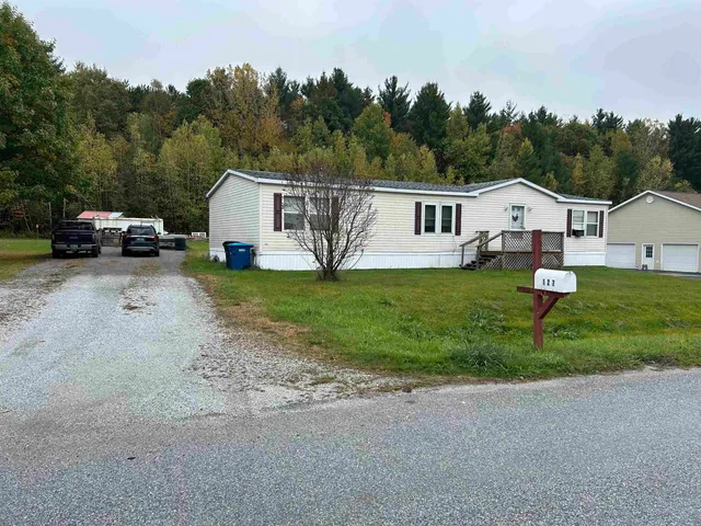 $301,562 | 127 Hoague Drive, Highgate, VT 05459