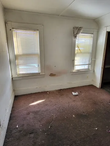 $199,900 | 33 Lansing Place, Springfield, MA 01108