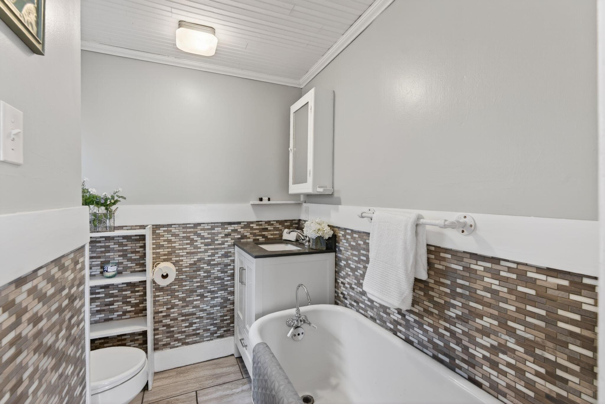 124 Mitchell Road South Portland, ME 04106 - Photo 21 of 51 33_DSC08360
