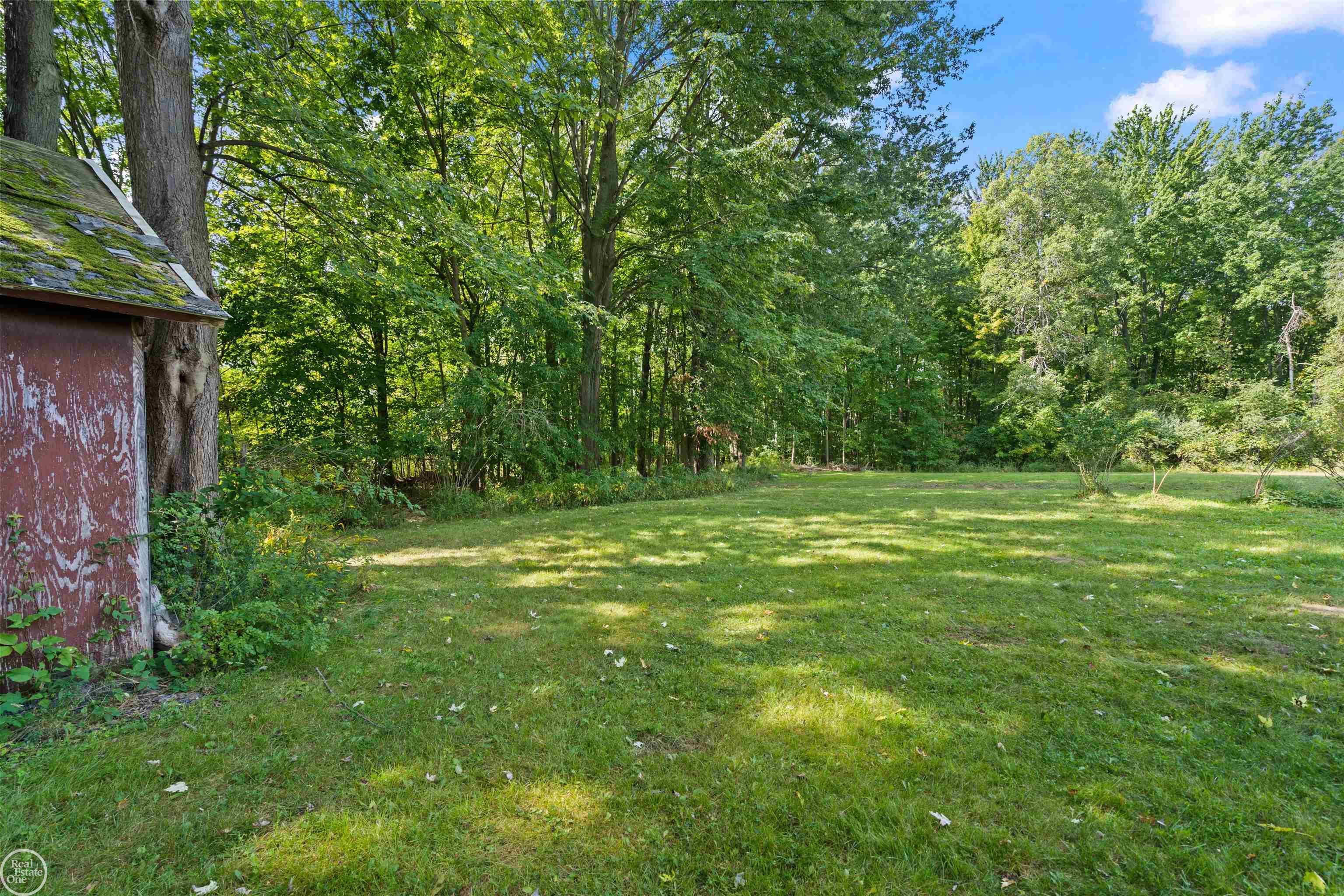 7945 Trumble Road Columbus, MI 48063 - Photo 6 of 29 50092767-5.JPG