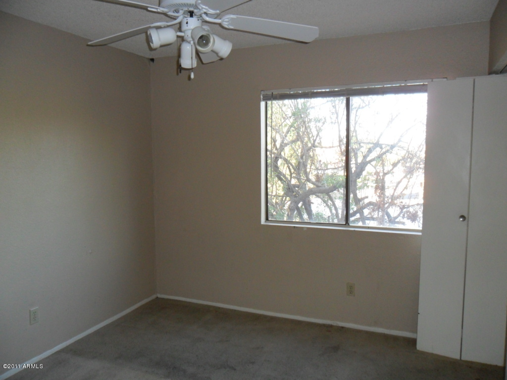 3511 East Baseline Road, Unit 1046 Phoenix, AZ 85042 - Photo 18 of 20 SAM_1253