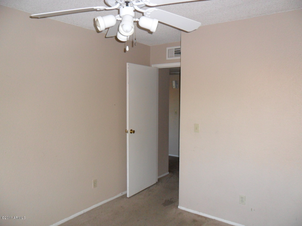 3511 East Baseline Road, Unit 1046 Phoenix, AZ 85042 - Photo 19 of 20 SAM_1254