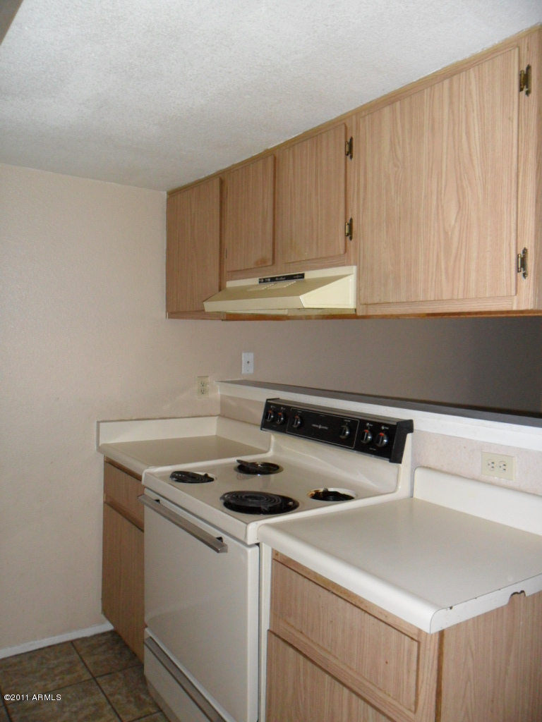 3511 East Baseline Road, Unit 1046 Phoenix, AZ 85042 - Photo 9 of 20 SAM_1244
