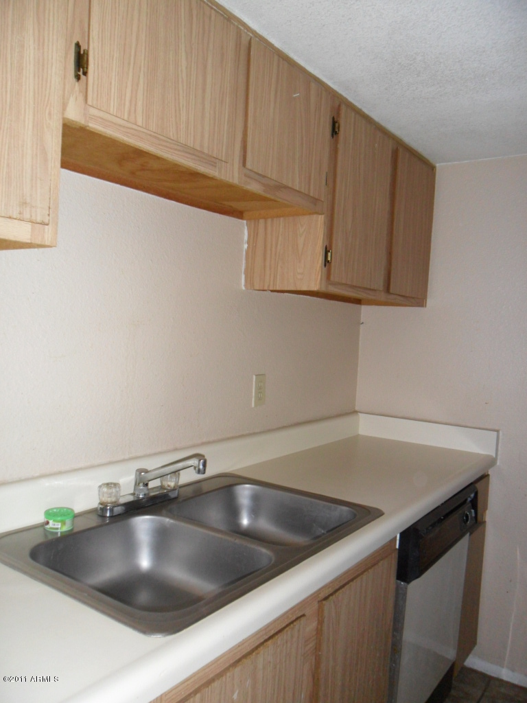 3511 East Baseline Road, Unit 1046 Phoenix, AZ 85042 - Photo 10 of 20 SAM_1245