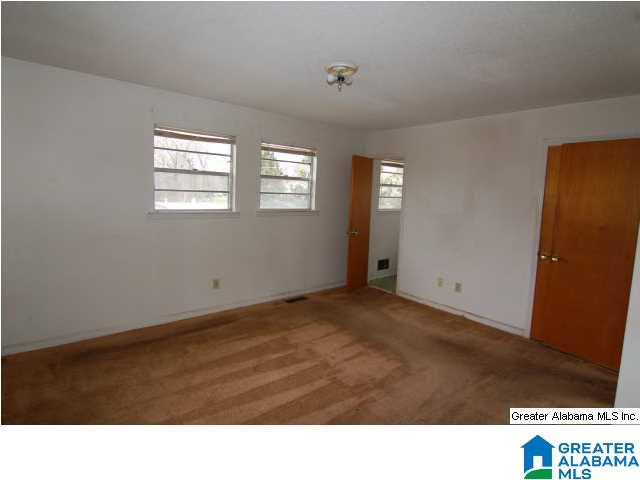 1461 4th Place Northwest Center Point, AL 35215 - Photo 10 of 16