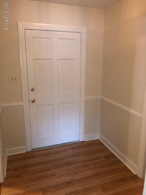 1304 Queen Anne Road Northwest Wilson, NC 27896 - Photo 2 of 29 FOYER