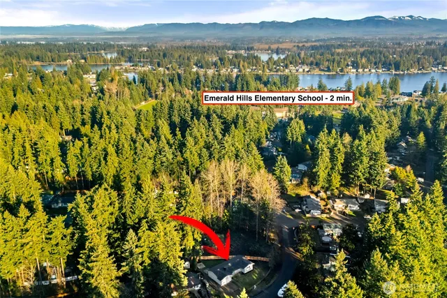 $549,950 | 6215 189th Ave Court East, Lake Tapps, WA 98391