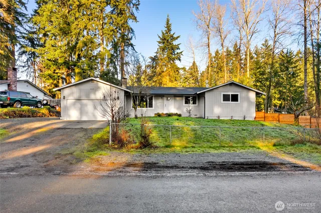 $549,950 | 6215 189th Ave Court East, Lake Tapps, WA 98391