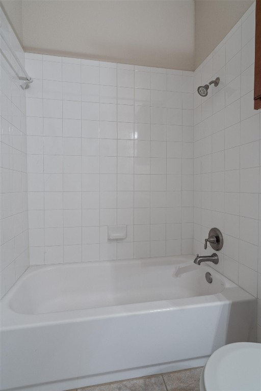 533 Jess Maynard Trail Leander, TX 78641 - Photo 16 of 24 Bathroom with toilet and shower / bath combination