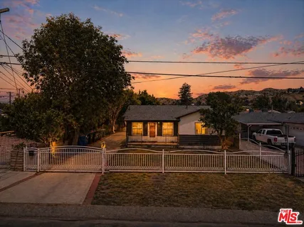 $1,120,000 | 10341 Arminta Street, Sun Valley, CA 91352